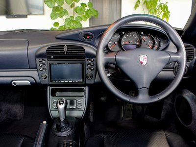 PORSCHE 911 - 10