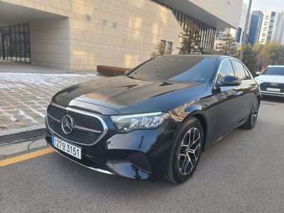 MERCEDES-BENZ E-CLASS - 5