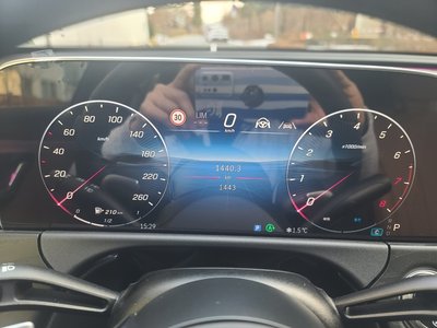 MERCEDES-BENZ E-CLASS - 8