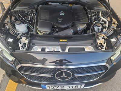 MERCEDES-BENZ E-CLASS - 7