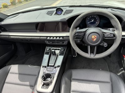 PORSCHE 911 - 9
