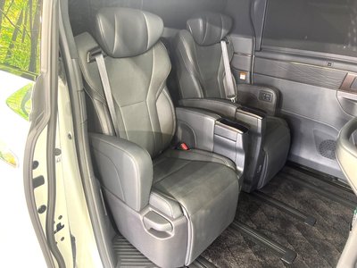 TOYOTA ALPHARD - 10