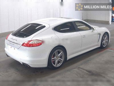 PORSCHE PANAMERA - 5