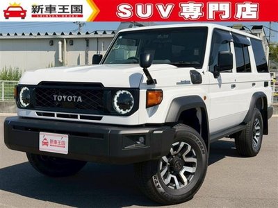 TOYOTA LAND CRUISER 70 - 1