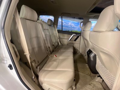 TOYOTA LAND CRUISER PRADO - 9