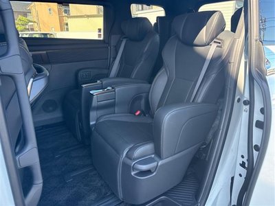 2025 Toyota ALPHARD 缩略图 31