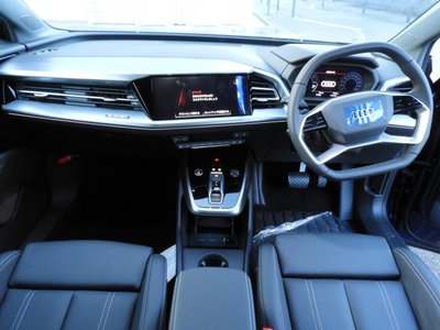 AUDI Q4 E-TRON - 6