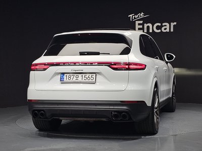 PORSCHE CAYENNE - 3