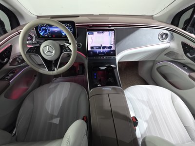 MERCEDES-BENZ EQS - 5