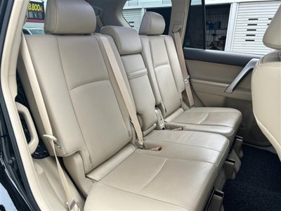TOYOTA LAND CRUISER PRADO - 9