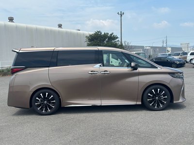 صورة 7 لـ 2025 Toyota ALPHARD