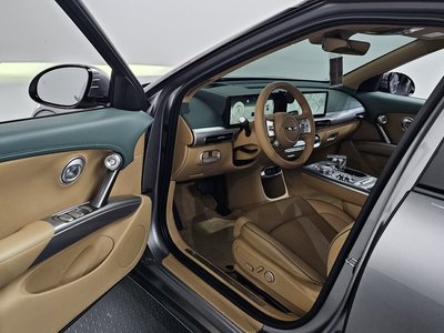 2021 Genesis GV60 — миниатюра 13
