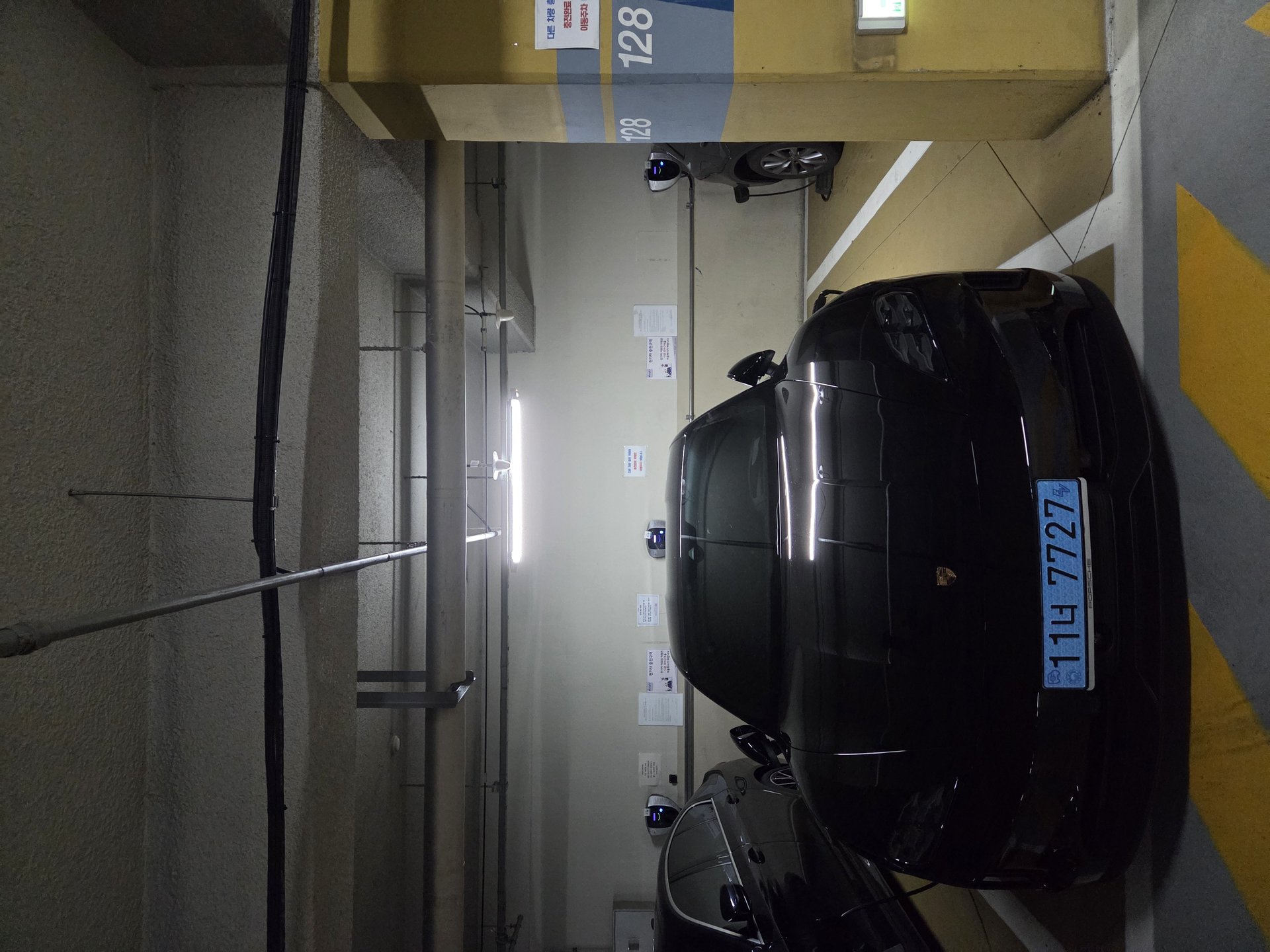 PORSCHE TAYCAN - View 1