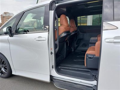 2025 Toyota VELLFIRE — миниатюра 31