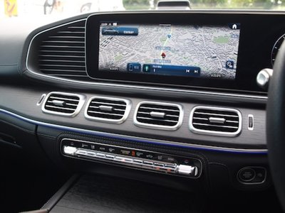 2025 Mercedes-BENZ GLE — миниатюра 23