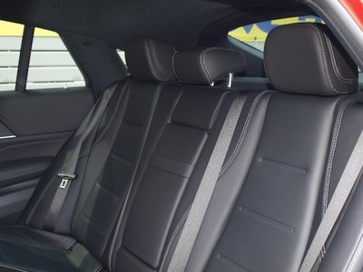 2025 Mercedes-BENZ GLE — миниатюра 11