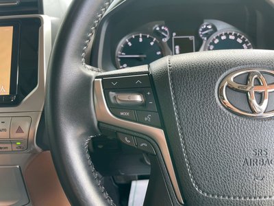 TOYOTA LAND CRUISER PRADO - 10