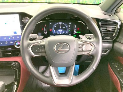 صورة 8 لـ 2023 Lexus NX