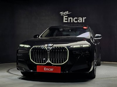 BMW 7 SERIES - 2