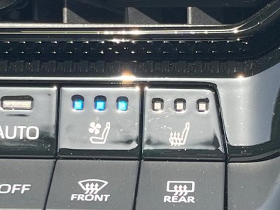 TOYOTA LAND CRUISER 250 - 7