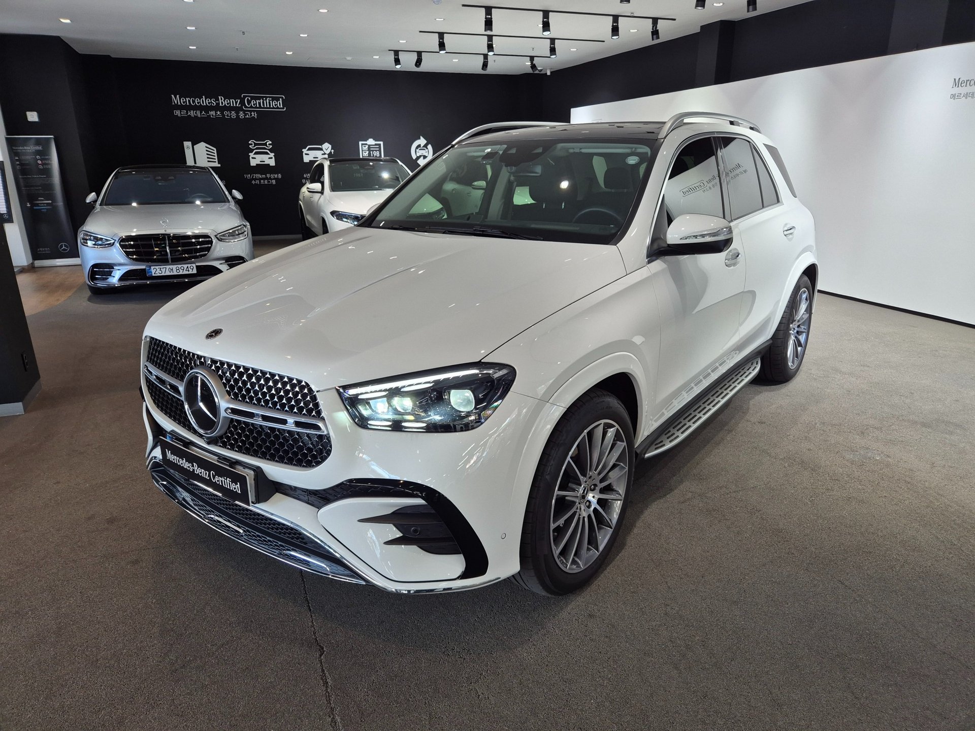 MERCEDES-BENZ GLE - View 1