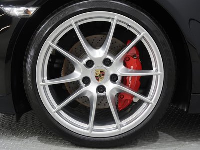 صورة مصغرة 63 لـ 2012 Porsche 911
