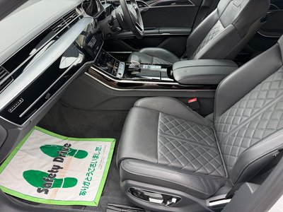 2022 AUDI A8 — миниатюра 16