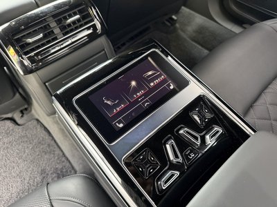 2022 AUDI A8 — миниатюра 23