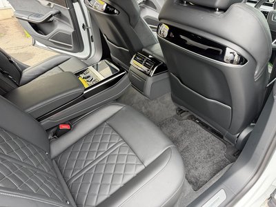 2022 AUDI A8 — миниатюра 27