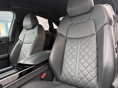 2022 AUDI A8 — миниатюра 17