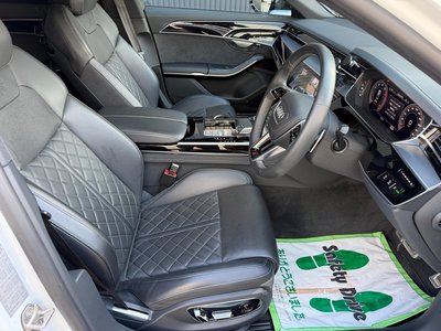 2022 AUDI A8 — миниатюра 12