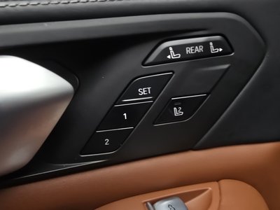 2021 BMW X7 缩略图 36