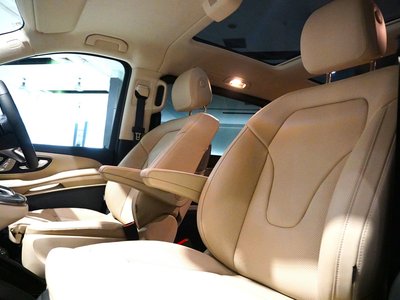 MERCEDES-BENZ V-CLASS - 8