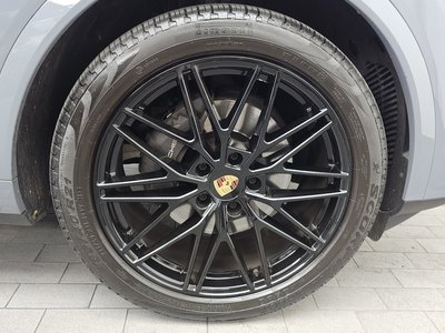 PORSCHE CAYENNE - 8