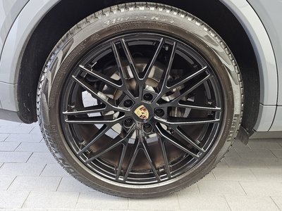 PORSCHE CAYENNE - 6