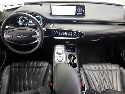صورة 5 لـ 2021 Genesis GV70