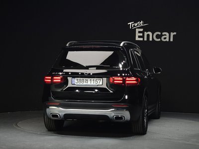 MERCEDES-BENZ GLB - 4