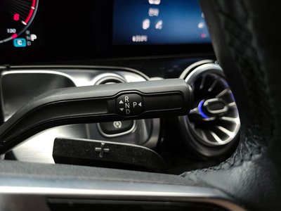 MERCEDES-BENZ GLB - 9