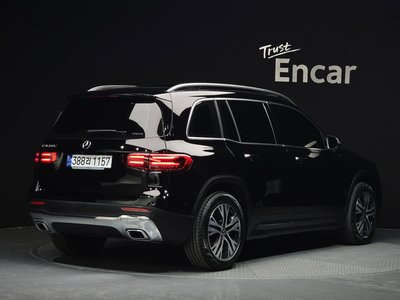 MERCEDES-BENZ GLB - 3