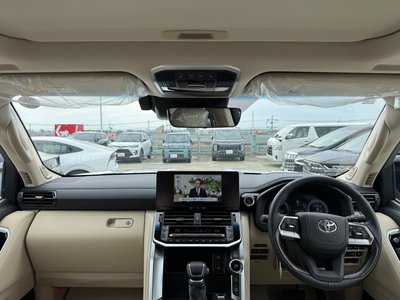 TOYOTA LAND CRUISER - 4