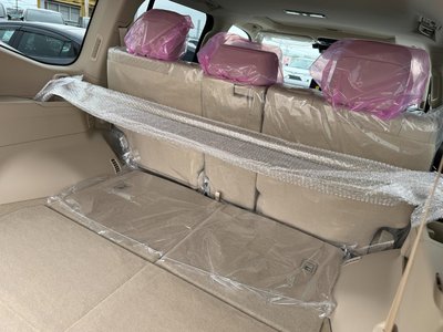 TOYOTA LAND CRUISER - 10