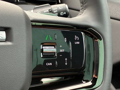 صورة 10 لـ 2024 LAND Rover RANGE ROVER EVOQUE