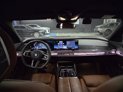 BMW 7 SERIES - 5
