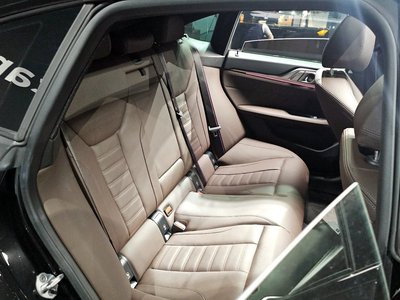 2025 BMW 4 SERIES 缩略图 17