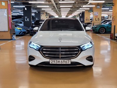 MERCEDES-BENZ E-CLASS - 4