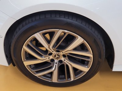 MERCEDES-BENZ E-CLASS - 5