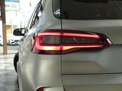 صورة 6 لـ 2021 BMW X5 M