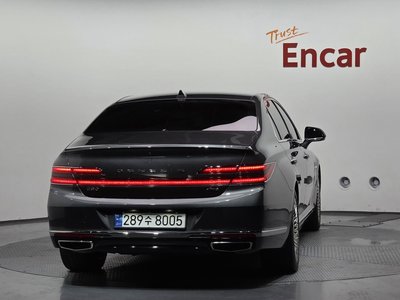 GENESIS G90 - 4