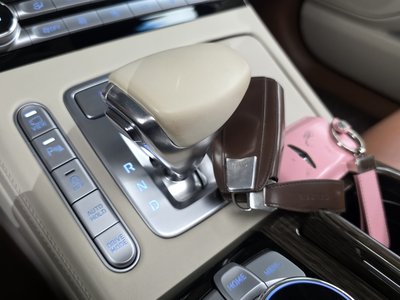 2021 Genesis G90 缩略图 12