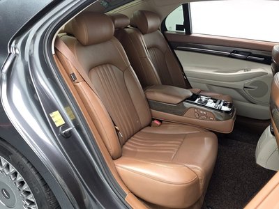 2021 Genesis G90 缩略图 18